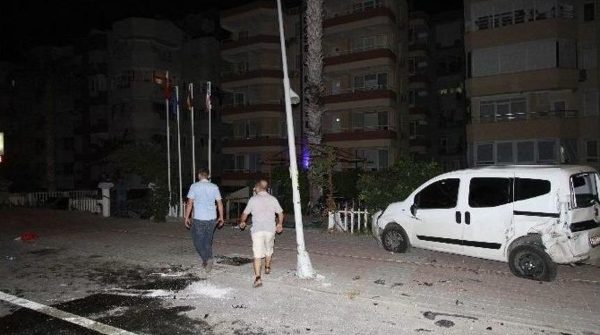 Kontrolden Çıkan Cip Dehşet Saçtı