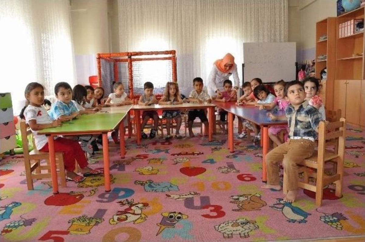 Şahinbey Belediyesi Altın Bilezik Dağıtıyor