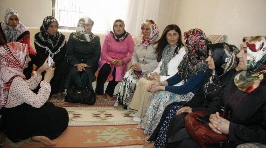 Ak Parti'li Beyaz Ev Ziyaretlerine Devam Ediyor