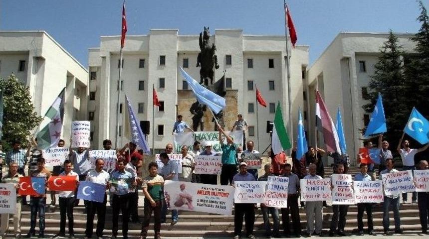 &Ccedil;in Zulm&uuml; Nevşehir&rsquo;de Protesto Edildi