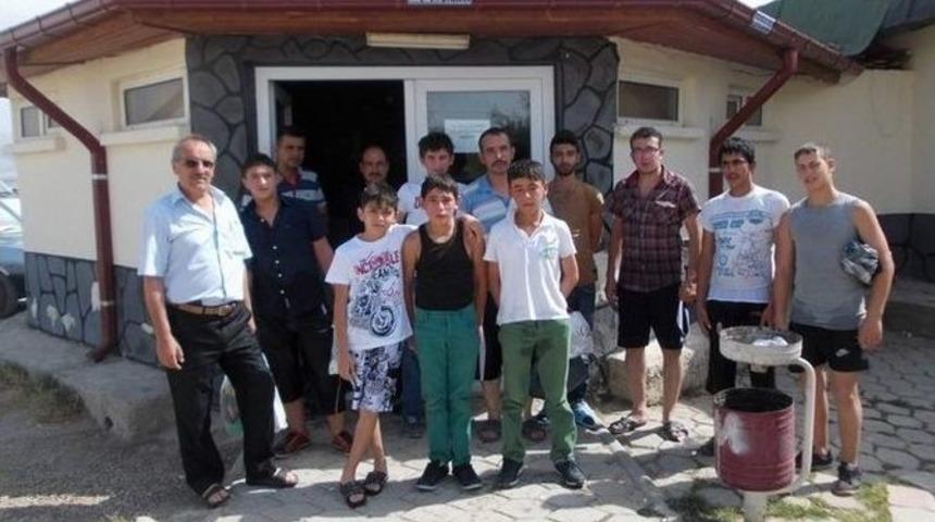 Bolvadin Belediyesi Kimsesiz &Ccedil;ocukları Heybeli Termal Tesislerinde Ağırladı