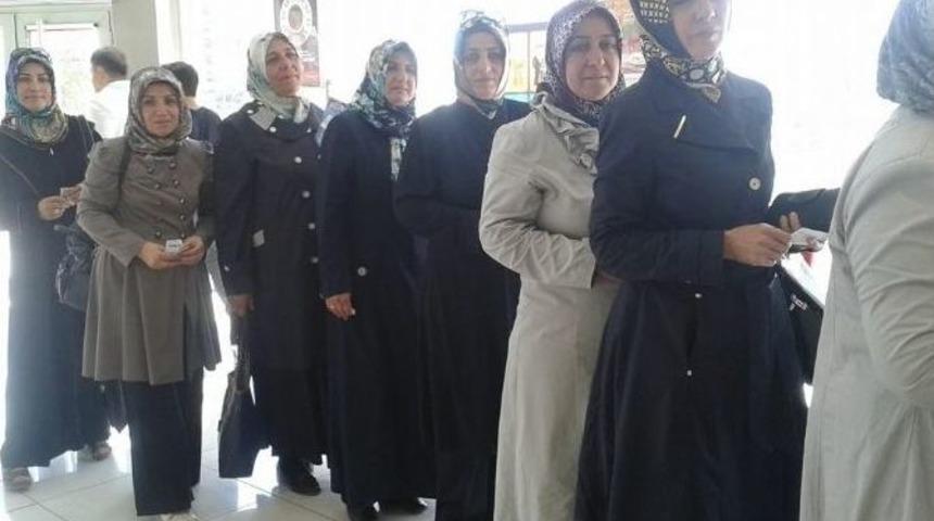 Ak Kadınlar Erdoğan&rsquo;ın Hesabına Bağış