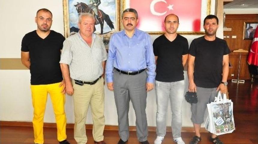 Gurbet&ccedil;i Egelilerden Başkan Alıcık&rsquo;a Ziyaret