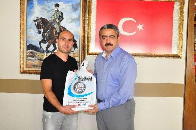 Gurbet&ccedil;i Egelilerden Başkan Alıcık&rsquo;a Ziyaret 1