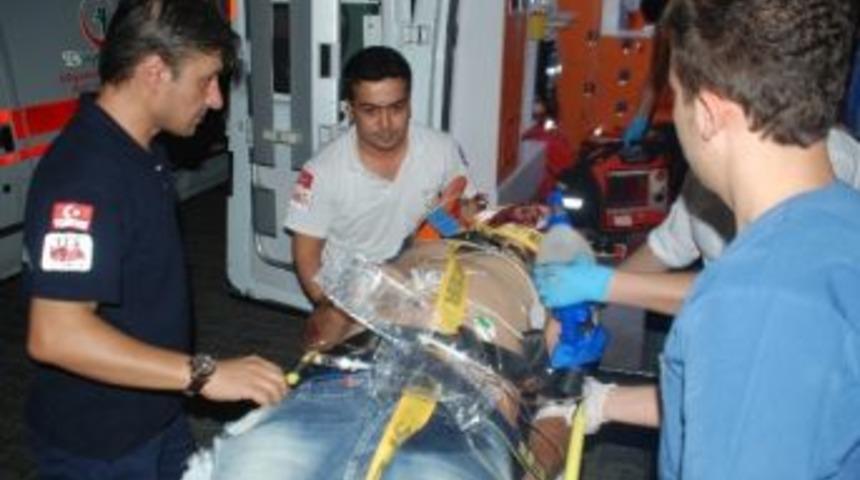 İki Motosiklet Kazası: 1 &Ouml;l&uuml;, 2 Yaralı