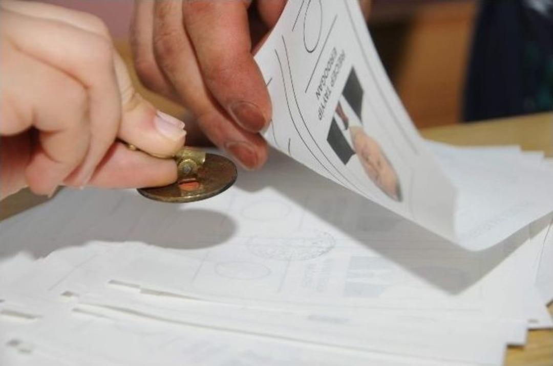 Antalya'da Oy Verme İşlemi Başladı