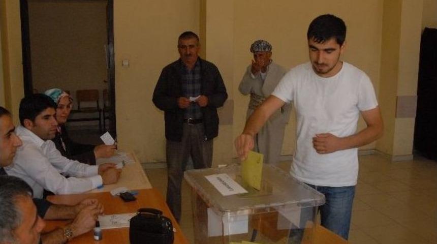 Halk İlk Kez Cumhurbaşkanını Se&ccedil;iyor