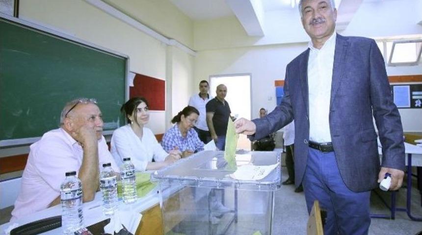 Başkan Zeydan Karalar Oyunu Kullandı