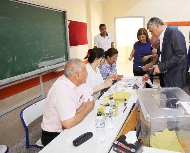 Başkan Zeydan Karalar Oyunu Kullandı