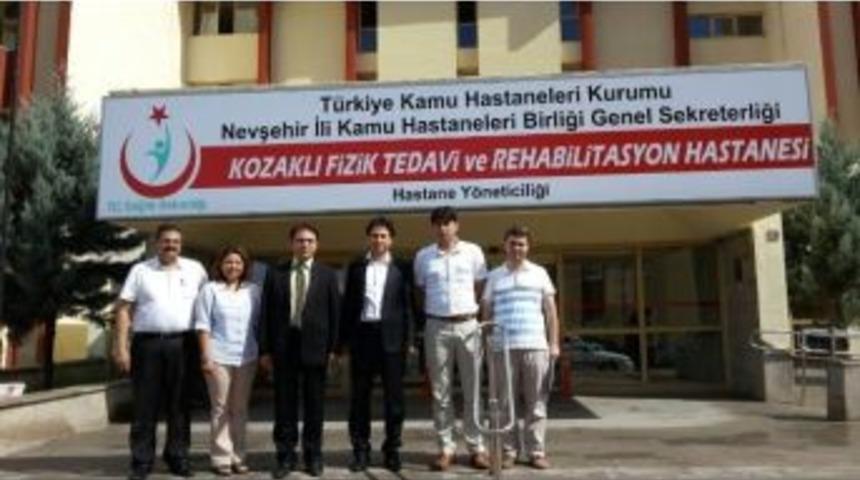 Genel Sekreter &Ccedil;&ouml;m&ccedil;e, Sağlık Tesislerini Ziyaret Ediyor