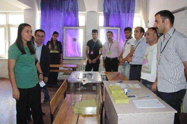 Hakkari’de Seçim Heyecanı 1
