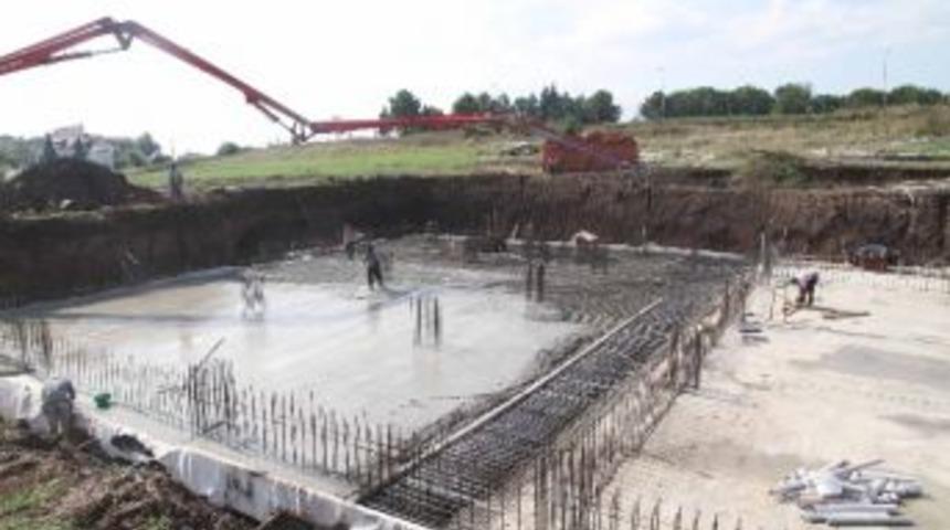 Yeni Başiskele Belediye Binası &Ccedil;alışmaları S&uuml;r&uuml;yor