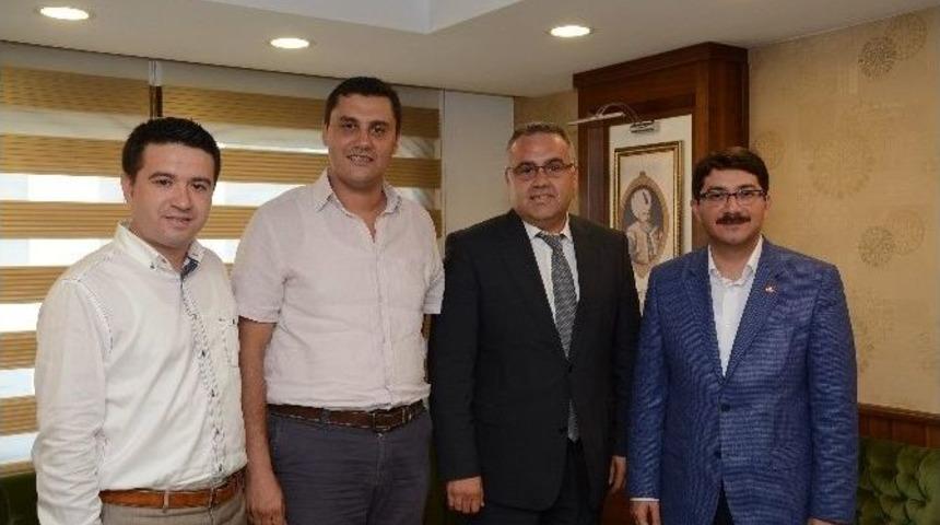 Başkan &Ccedil;elik, Mimarları Makamında Ağırladı