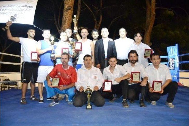 Ayvalık’ta Tayland Boksunun Zafer Gecesi G5