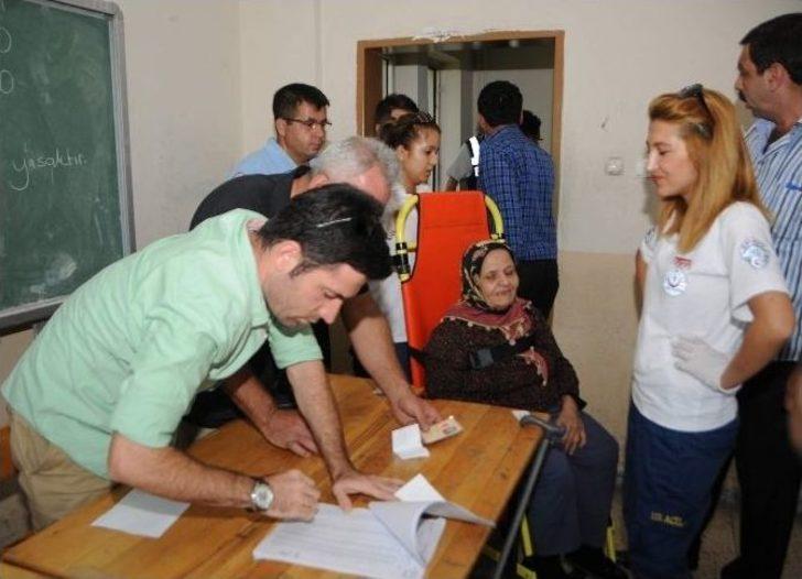 "oyumu Kullanmadan Gtimeyeceğim" Diye Direnen 64 Yaşındaki Yaşlı Kadının İmdadına İtfaiye Ve Sağlık Ekipleri Yetişti G5