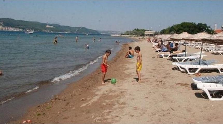 Oy Kullanan Vatandaşlar Sahile Akın Etti