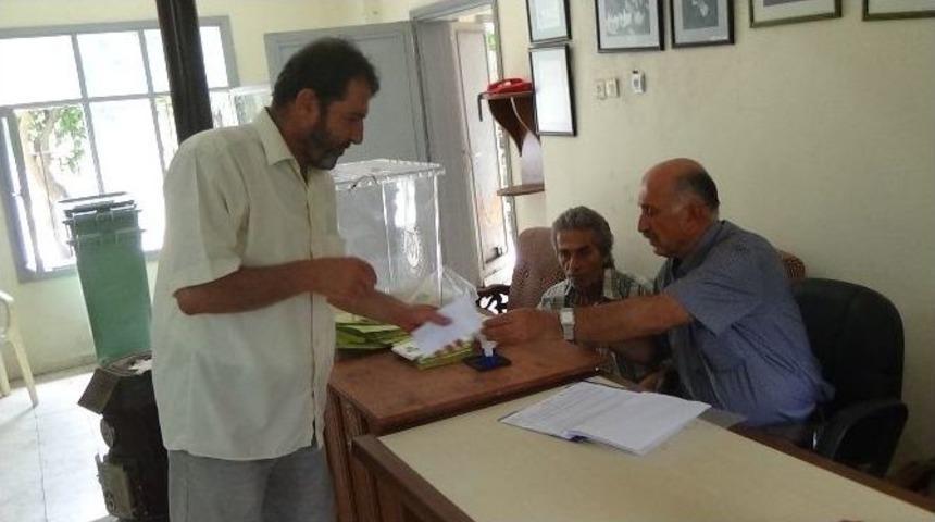 Hatay’da Yaşayan Ermeniler Oylarını Kullandı