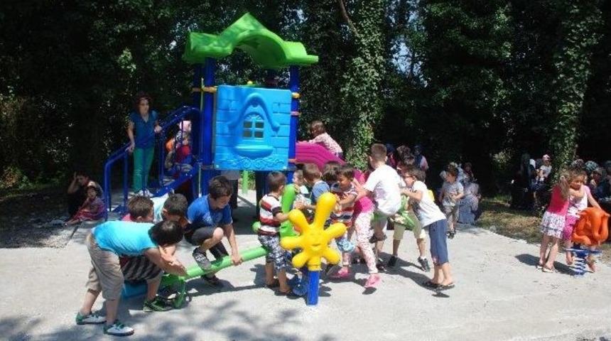 G&uuml;l&uuml;&ccedil; Belediyesi&rsquo;nden Her Mahalleye &Ccedil;ocuk Parkı