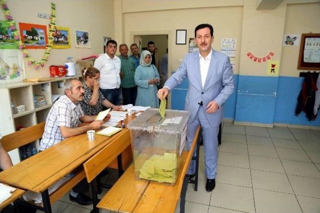 Merkez İl&ccedil;e Belediye Başkanları Oylarını Kullandı