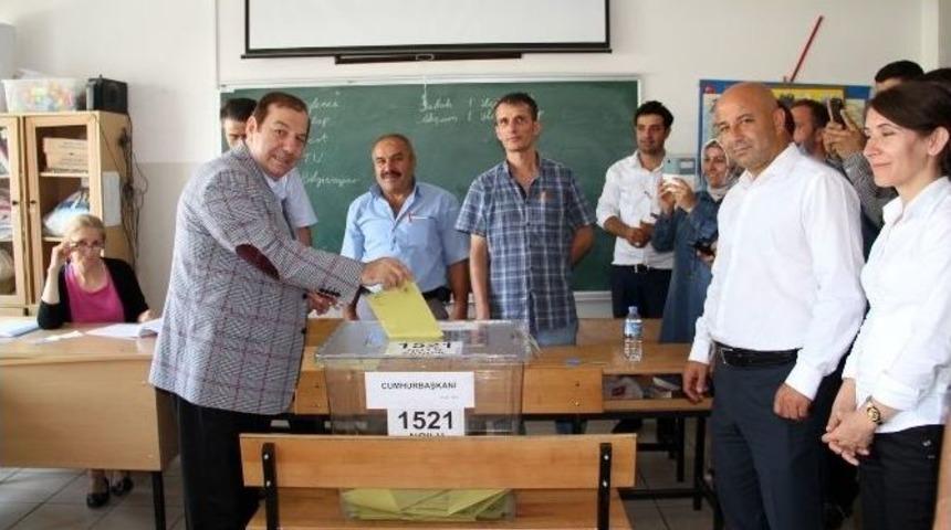 Başkan Necmi Kadıoğlu Oyunu Kullandı