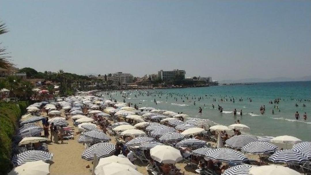 Sandık B&ouml;lgeleri Sakin, Plajlarda İnsan Seli