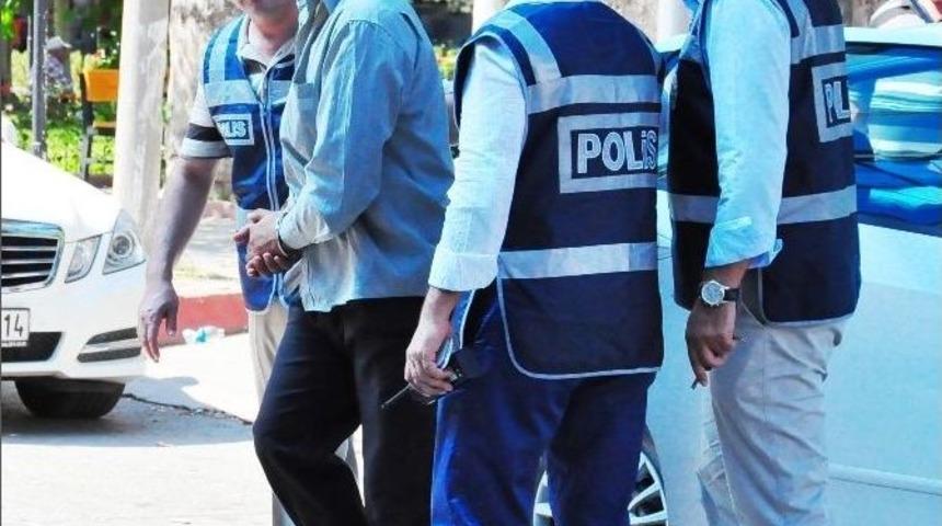 Babasını &Ouml;ld&uuml;ren Şahıs Sağlık Kontrol&uuml;nden Ge&ccedil;ti