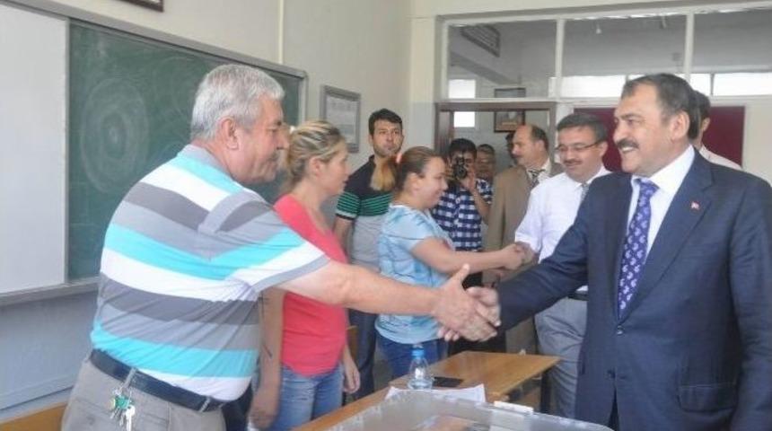 Bakan Eroğlu&rsquo;dan Esprili 'se&ccedil;im' Değerlendirmesi