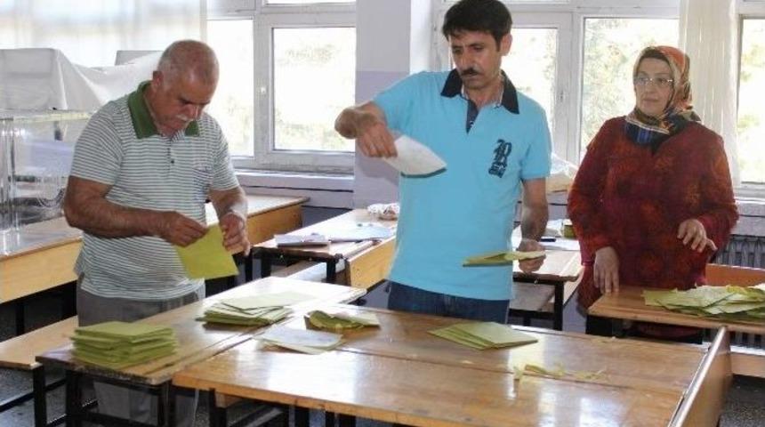 Gaziantep&rsquo;te Sandıklar A&ccedil;ıldı Oylar Sayılıyor