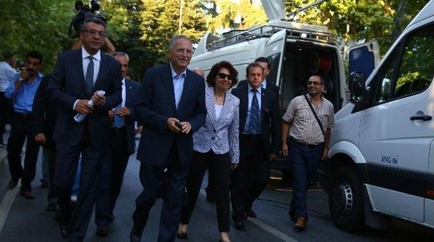 Cumhurbaşkanı Adayı İhsanoğlu: &ldquo;hayırlı Bir Neticeye Varacağız İnşallah&rdquo;