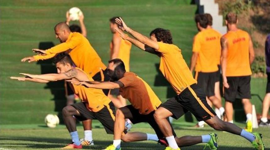 Galatasaray'da Yeni Sezon Hazırlıkları S&uuml;r&uuml;yor