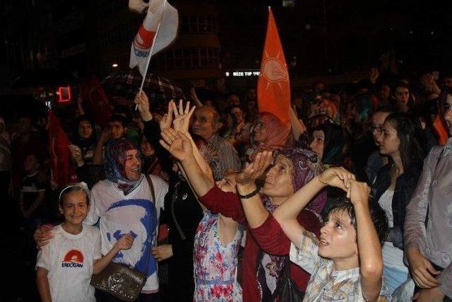 Rize’de Erdoğan Coşkusu