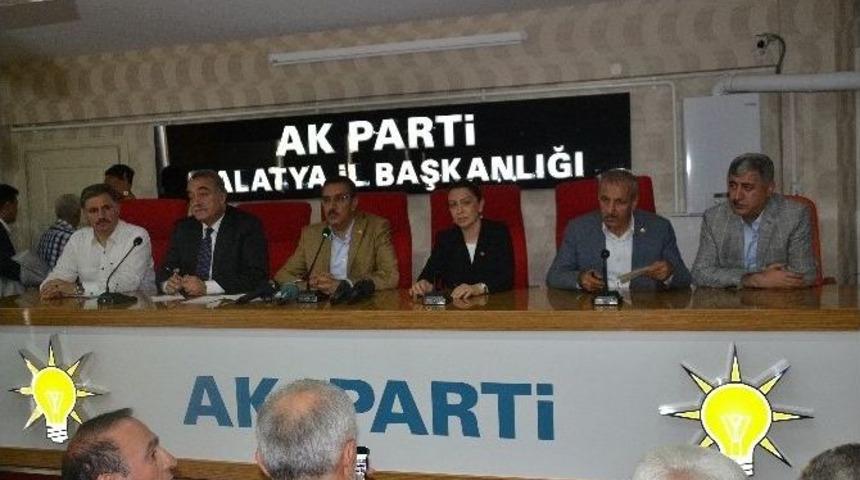 Ak Parti Malatya İl Teşkilatı'nda Kutlama