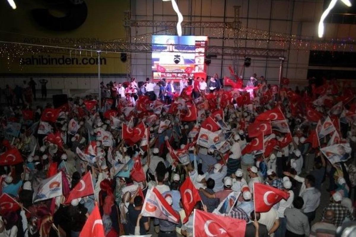 Bursa'da Havai Fişekli Kutlama