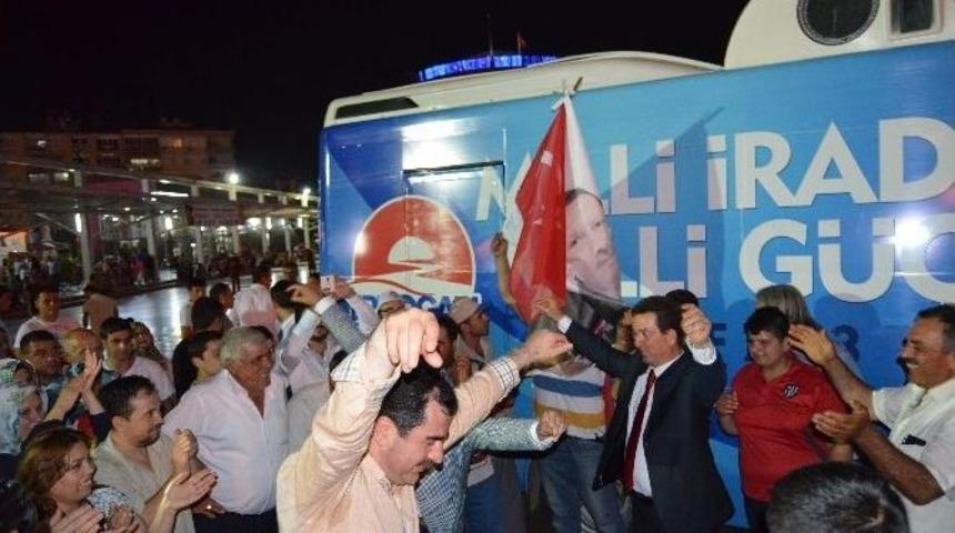 Aydın&rsquo;da Zeybekli Kutlama