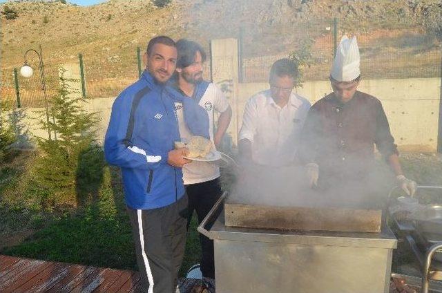 Demirspor’da Barbekü Partisi