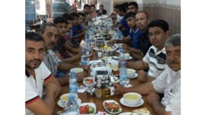 Acarlar Belediyespor Moral Depoladı