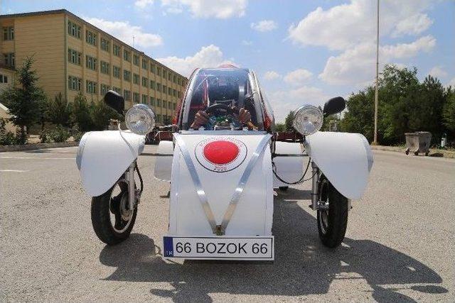 Bozok Üniversitesi Elektrikli Otomobil Üretti