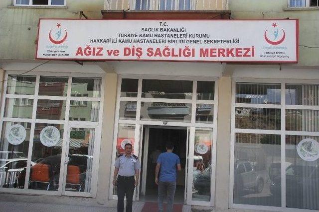 Hakkari Diş Sağlığı, Halkın Takdirini Kazandı