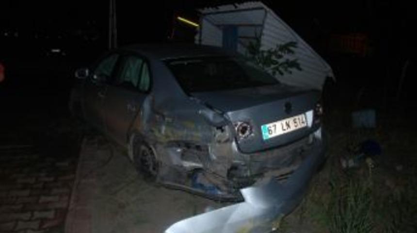 Hurdaya D&ouml;nen Otomobilden Yara Almadan Kurtuldu