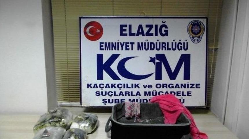 Elazığ'da 7 Kilo Esrar Ele Ge&ccedil;irildi