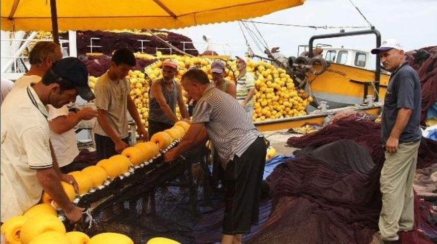 Giresunlu Balık&ccedil;ılar Sezona Son Hazırlıklarını Yapıyor