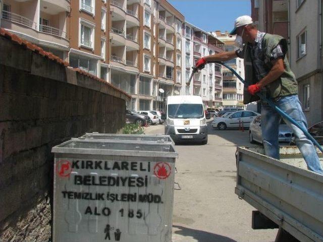 Kırklareli’de Konteynırlar Dezenfekte Ediliyor