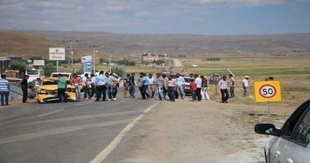 Karlıova'da Trafik Kazası: 1 Yaralı