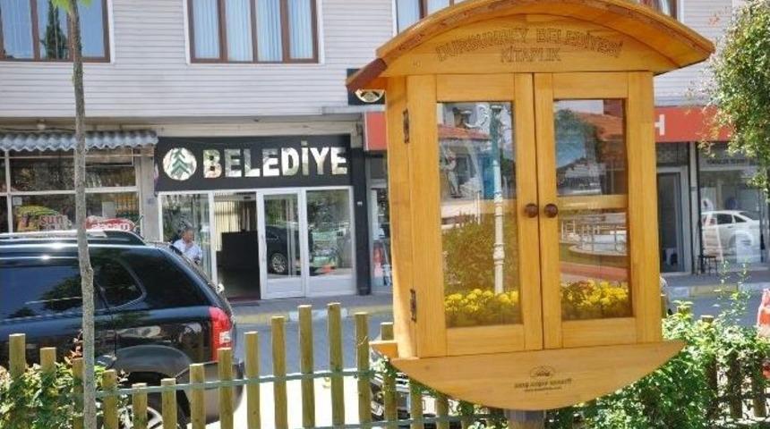 Dursunbey'de Parklara Mini K&uuml;t&uuml;phane