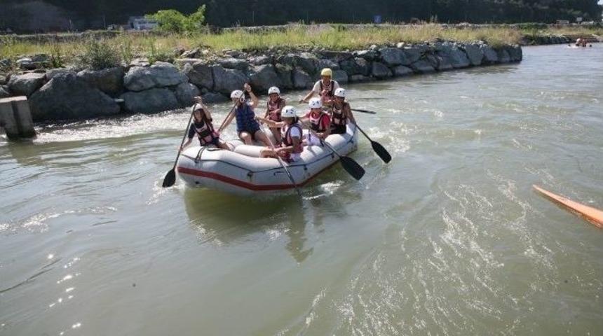 Rize&rsquo;de Kano Ve Rafting Antremanları