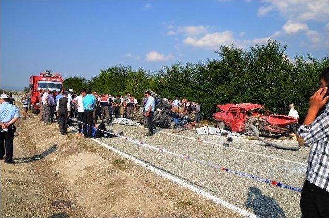 Taşköprü’de Trafik Kazası: 2 Ölü, 4 Yaralı