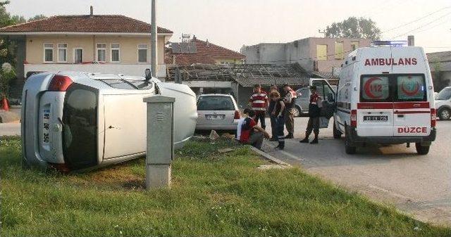 İki Otomobilin Karıştığı Kazada Altı Kişi Yaralandı