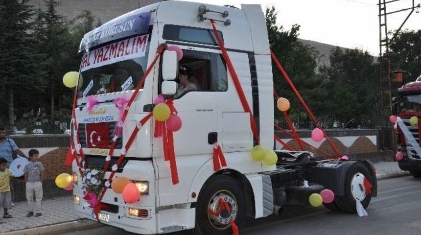 (&ouml;zel Haber) Tır Şof&ouml;r&uuml; Damadın Gelin Arabası Da Tır Oldu