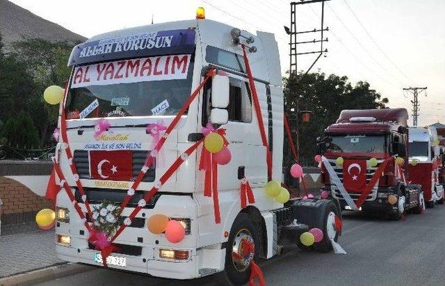 (özel Haber) Tır Şoförü Damadın Gelin Arabası Da Tır Oldu