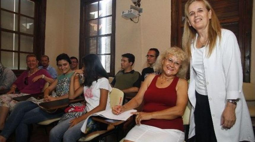 Konak&rsquo;ta 7&rsquo;den 70&rsquo;e Herkese Kurs Var